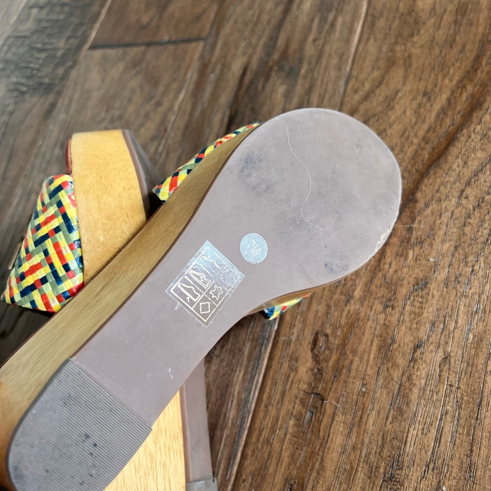 Tory Burch Multicolor Woven Platform Sandals - Picture 8 of 8